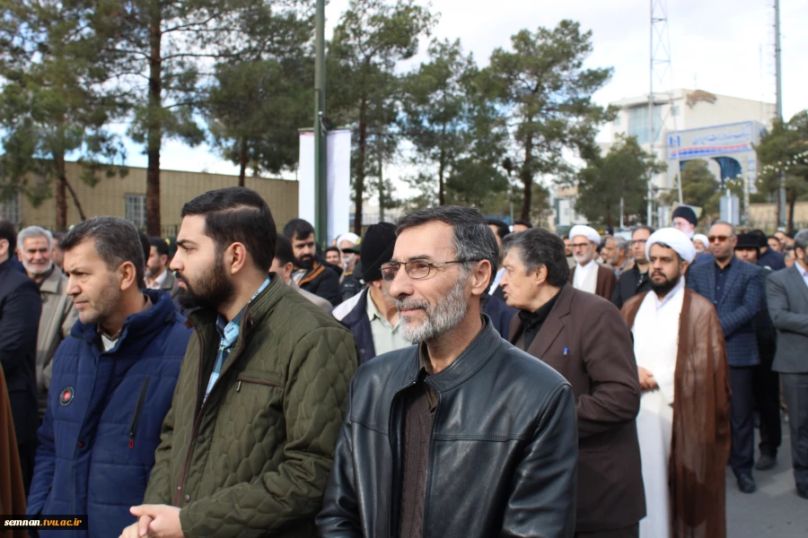 حضور دانشگاهیان دانشگاه ملی مهارت استان سمنان در اجتماع نهم دی ماه روز بصیرت 5