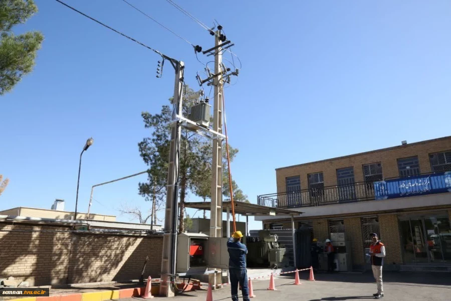 برگزاری آزمون مهارتی عملی کارکنان عملیاتی شرکت توزیع برق استان سمنان در دانشگاه ملی مهارت استان 5