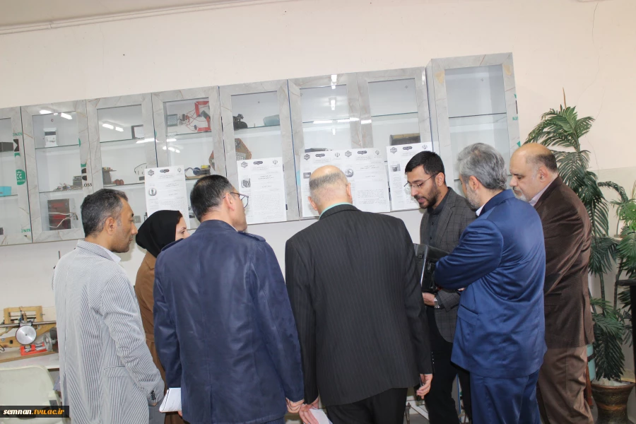 حضور هیئت نظارت و تضمین کیفیت آموزش عالی استان سمنان در دانشگاه ملی مهارت استان و بازدید از مرکز رشد این دانشگاه 4