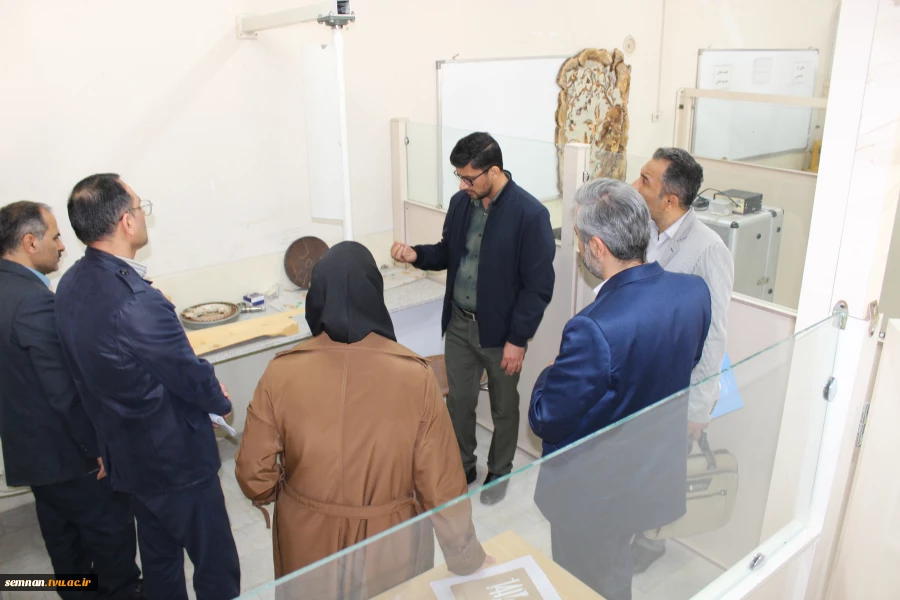 حضور هیئت نظارت و تضمین کیفیت آموزش عالی استان سمنان در دانشگاه ملی مهارت استان و بازدید از مرکز رشد این دانشگاه 6